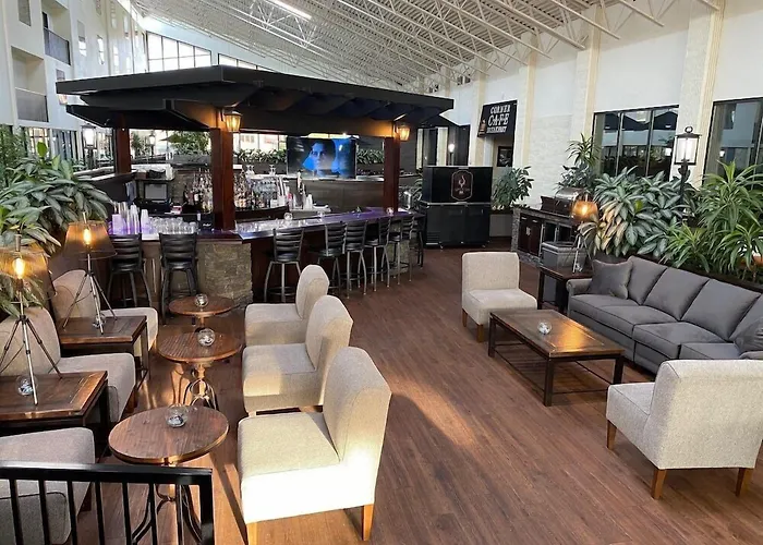 The Atrium On Third 2* Quincy