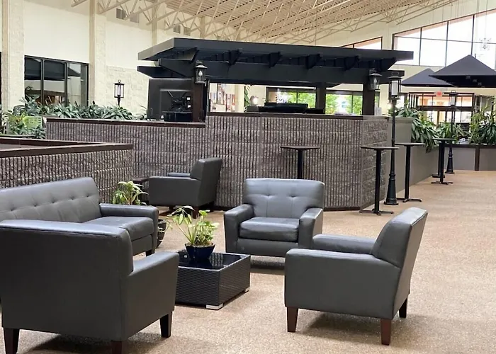 The Atrium On Third